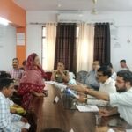 बलिया: सम्पूर्ण समाधान दिवस मेंडीएम ने दिया एक लेखपाल व कानूनगो को प्रतिकूल प्रविष्टि का निर्देश