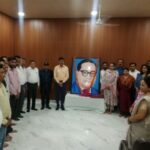 बलिया: आम्बेडकर जयंती पर डीएम समेत अधिकारियों ने दी श्रद्धांजलि, लिया संकल्प