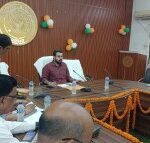 बलिया: सीडीओ ने की बेसिक शिक्षा विभागकी समीक्षा, खंड शिक्षा अधिकारी, गड़वार का वेतन रोका