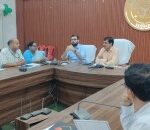 बलिया में पेंशन सत्यापन में लापरवाही पर जिलाधिकारी ने तीन अफसरों का रोका वेतन