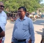बलिया में श्रम विभाग ने पांच दुकानदारों को जारी किया नोटिस